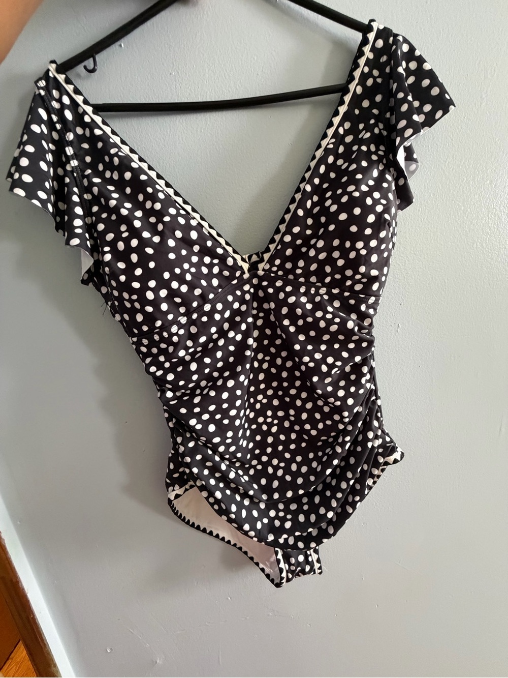 Polka Dot Ruffle Sleeve One-Piece Swimsuit — Black & White - Picture 3 of 7